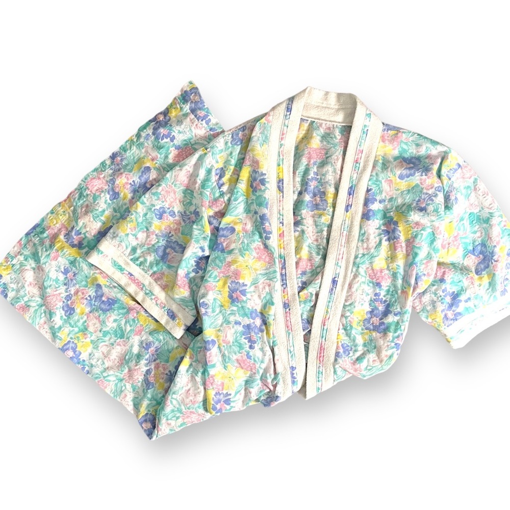 Vintage Retro 80s Floral Wrapper Robe